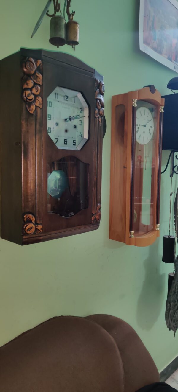 Vedette French Chiming Wall Clock – 18th Century – For Sale - Image 4