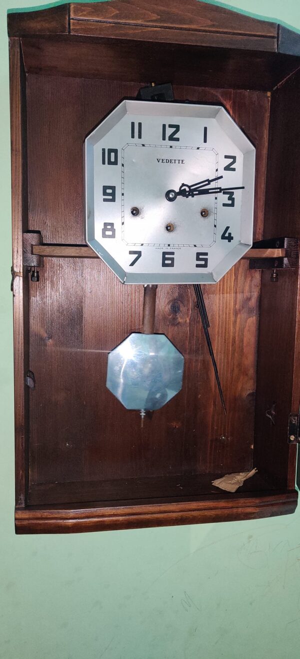 Vedette French Chiming Wall Clock – 18th Century – For Sale - Image 7