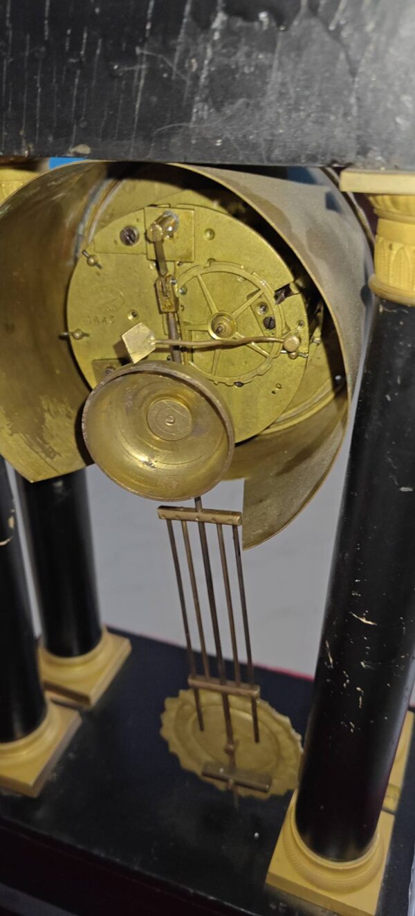 Antique Japy Frères Column French Empire Portico Clock – Circa 1855 – For Sale - Image 8