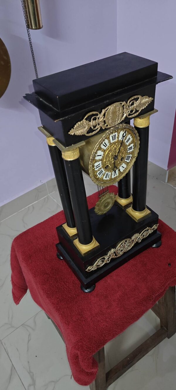 Antique Japy Frères Column French Empire Portico Clock – Circa 1855 – For Sale - Image 6